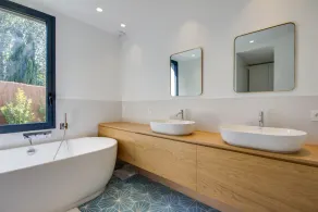 Maison neuve à 150m du lac, vue imprenable sur lac et montagnes - Image 2