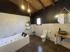 Apartment number 9 Suite with Jacuzzi - Image 2