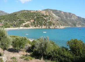 cozy traditional Greek holiday home with sea views in Finikounda - Image 4