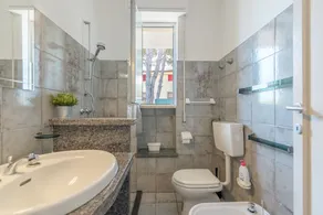 Holiday Home \"Villa Clara\" with Sea View, Covered Terrace and Garden - Image 4