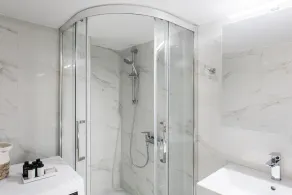 Absolute 2BR Apartment - Image 2