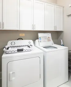 NEW 3 BDR Luxury Townhome in Oxford - 5 Minutes to the Square and the University - Image 2