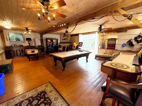 * 50 acre privat landsted med screenet-i gårdhave gym. Fire-pit Games Barn - Image 4