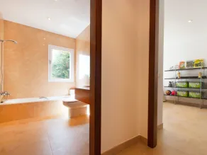 Luxuriöse Villa für 8 Personen mit herrlichem Pool und Aussicht, AACC, - Image 5