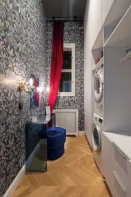 Brand new chic flat by the Great Market Hall - Image 2