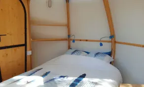 The caravan and its drop of WATER - Image 3