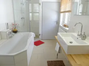 Bright lejlighed (93sqm) med balkon til op til 4 personer - Image 2
