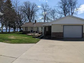 Lake Home that has Comfort with a View - Image 5