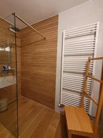 Holiday Home Nada - Two Bedroom Holiday Home with Private Garden - Image 5