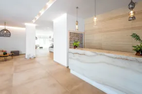 Elvita beach hotel - Image 3