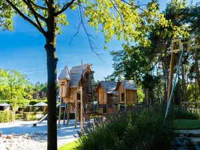 Modern Chalet on the Water in the Brabant Kempen - Image 4