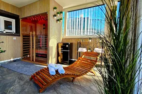 Pool Estate AquaHaven with Sauna & Jacuzzi - Happy Rentals - Image 2