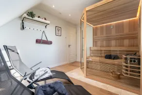 Wellness-stråtækt feriehus ved Üselitzer Wiek – tæt på naturen & luksuriøst - Image 5