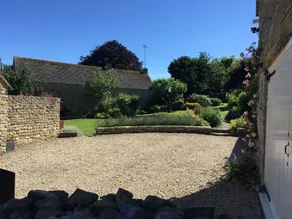 Small converted barn in peaceful village setting. - Image 5