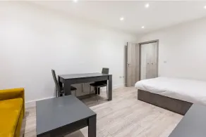 Brand new large studio edgware high street - Image 4