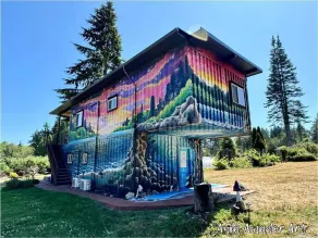 Modern container cabin on 13 acre country estate - Image 5
