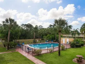 Red Roof Inn Vero Beach - I-95 - Image 4