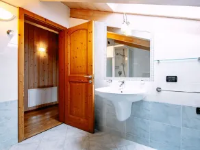 Schöne Wohnung für 6 Personen mit  W-LAN, TV und Balkon - Image 5