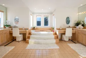 Stradella Spanish - 3B Contemporary Mediterranean Resort-Style in Bel Air - Image 3