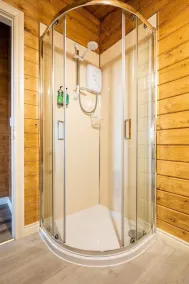 Private luxury log cabin with hot tub and stunning views! - Image 5
