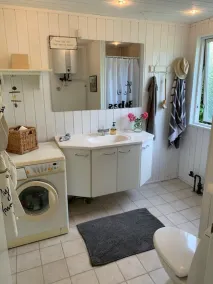 A pearl of a summer house close to both beach and city - Image 2