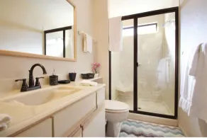Spacious 3/2 w Private Pool.  Mins from Palm Springs. - Image 5