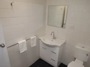 Jackaroo Apartments - Image 4