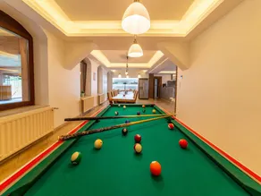Former Hotel with Swimming Pool, Hot Tub, Sauna for Family Groups - Image 3