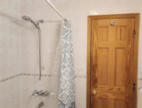 Cheerful 2-Bedroom Home With On Premises Parking - Image 3