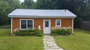 Charming cottage by Jay Peak - Image 5