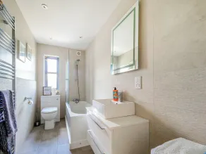 3 bedroom accommodation in Banton, near Kilsyth - Image 4