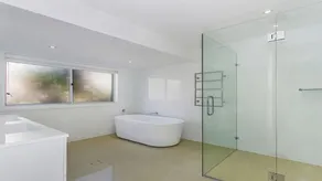 JEWEL - WATERFRONT LUXURY - UNLIMITED WIFI - Image 3