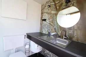 Romantic tent lodge in Dalerveen - Image 3