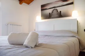 “Relax Between Mountains and Lakes” Apartment with Balcony and Wi-Fi - Image 4