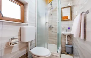 Nice home in Mliniste with outdoor swimming pool - Image 4