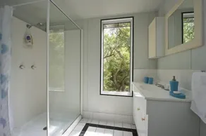 Nestled amongst the trees next to the National Park & seasonal creek - Image 2