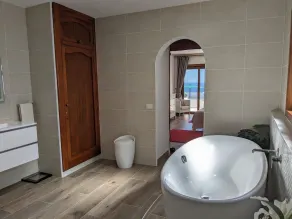 Dejlig børnevenlig 3 sengs villa med fantastisk havudsigt, boblebad og air con - Image 3