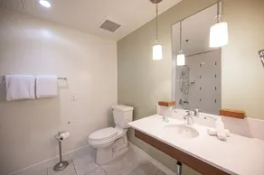 1BR 1BA Suite mit Seeblick und Zugang !!! - Image 3