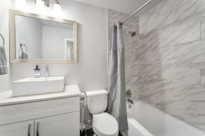 Prime Soco Chic 2BR King Suite w Pool Parking - Image 3