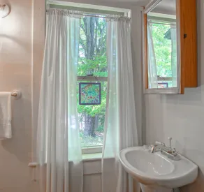 5 Br: Historic Glaab House in Cass, with AC, Amazing Kitchen, Covered Porches, Historical Landmark - Image 4