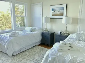 Spectacular 3BR Waterfront Home with Private Sandy Beach &180° Commanding Views! - Image 4