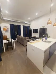 5 Minutes to Prudential Center...Luxury 1BR King**20 min - Image 5