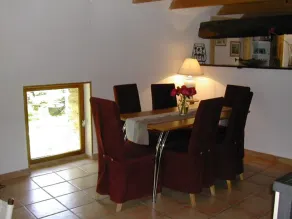 Character cottage with all the charm of the countryside - Image 5