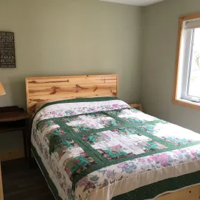 Twin Peaks Retreat- Cozy all-season cottage at beautiful Big Whiteshell Lake! - Image 4