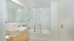 Unit 4 Beaumont Sur Mer - Image 3