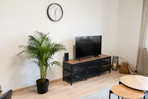Apart63 Modern 3Room, Free Parking, SmartTV, Netflix - Image 3