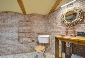 The Round Door Vineyard Cottage/Storybook Reteat - Image 4