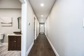Luxury 2BR 2 BA Condo -w Free Parking & WiFi - Downtown Fort Wayne - Image 4