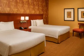 Short Distance From The Well Known Sites! 2 Lovely Units, Pool, Parking! - Image 2