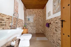 Holiday Home \"Casa Las Toscas\" with Mountain Views, Pool and Wi-Fi - Image 3